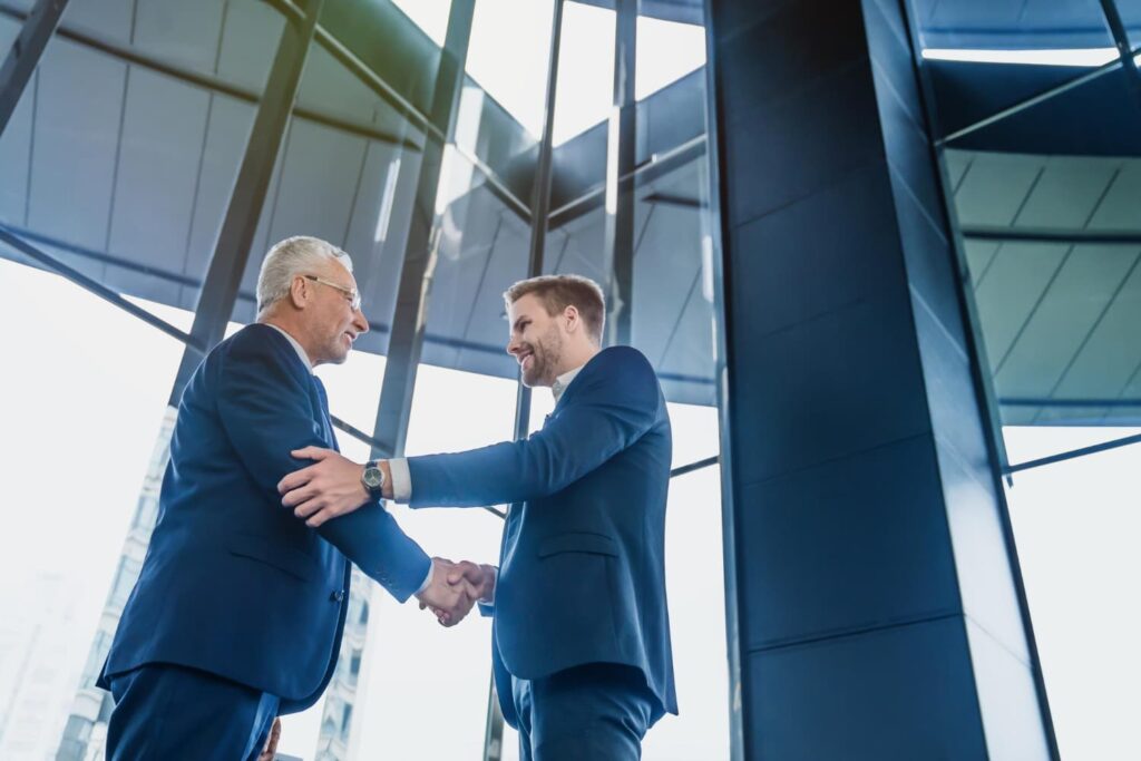 How to Start a High Ticket Sales Career and Build a Six-Figure Income Path